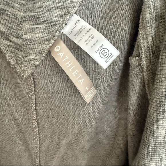 Athleta Heather Gray Nirvana Wear Two Ways Athlesuire Loungewear Cardigan - Picture 5 of 6